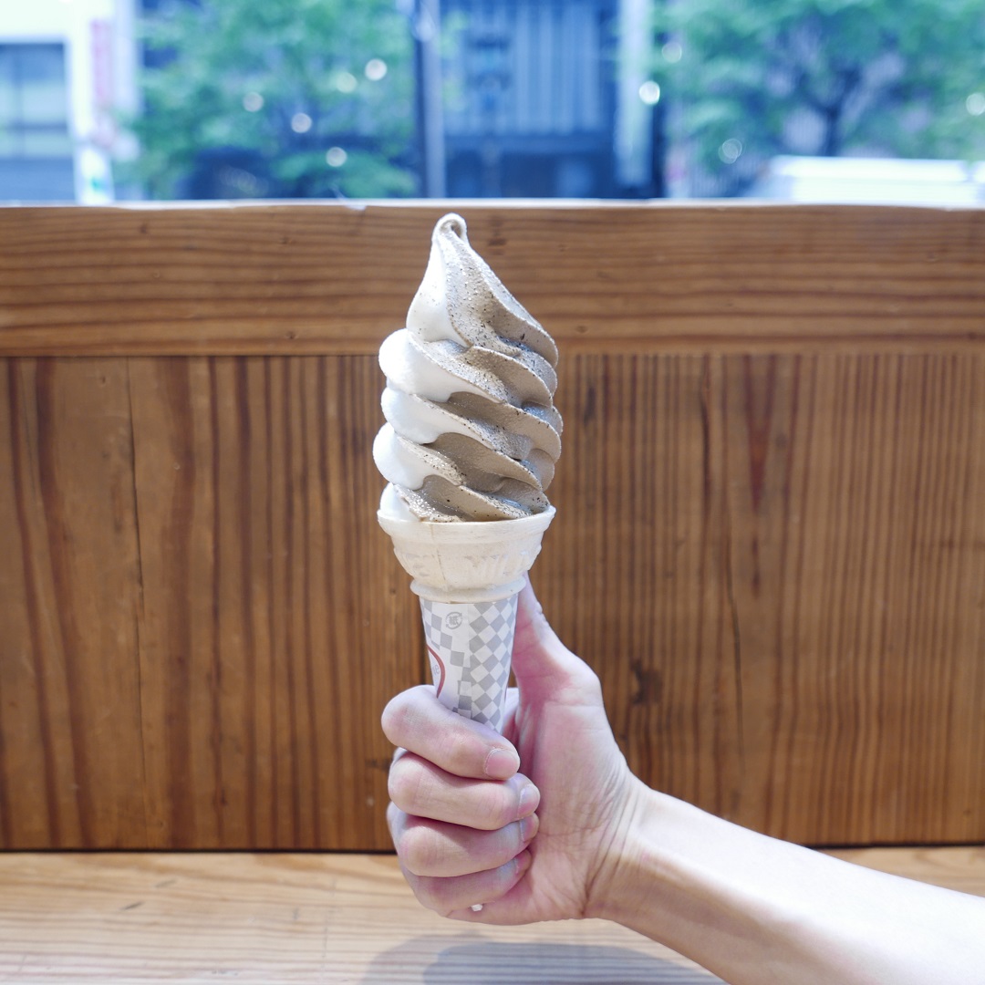 銀座】ジャージー牛乳のソフトクリーム｜1Fジューススタンド｜ 無印良品