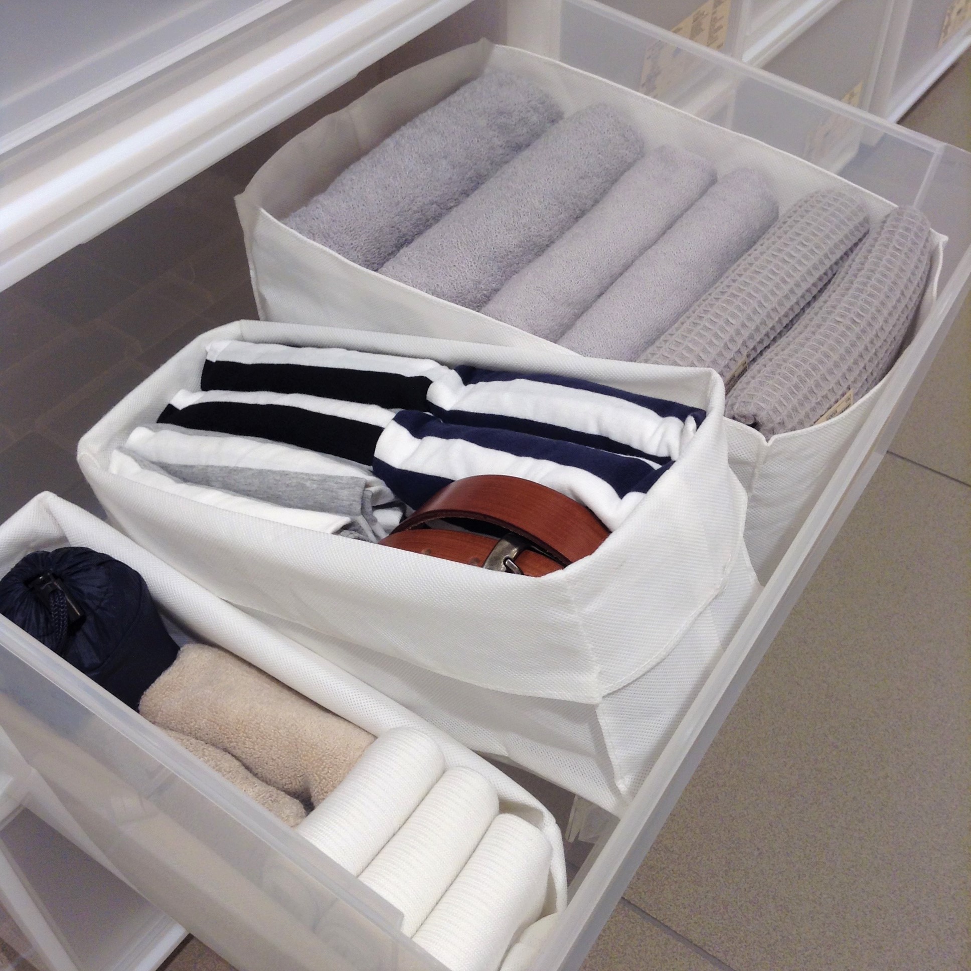 泉中央セルバ 高さが変えられる不織布仕切ケース スタッフのおすすめ 無印良品