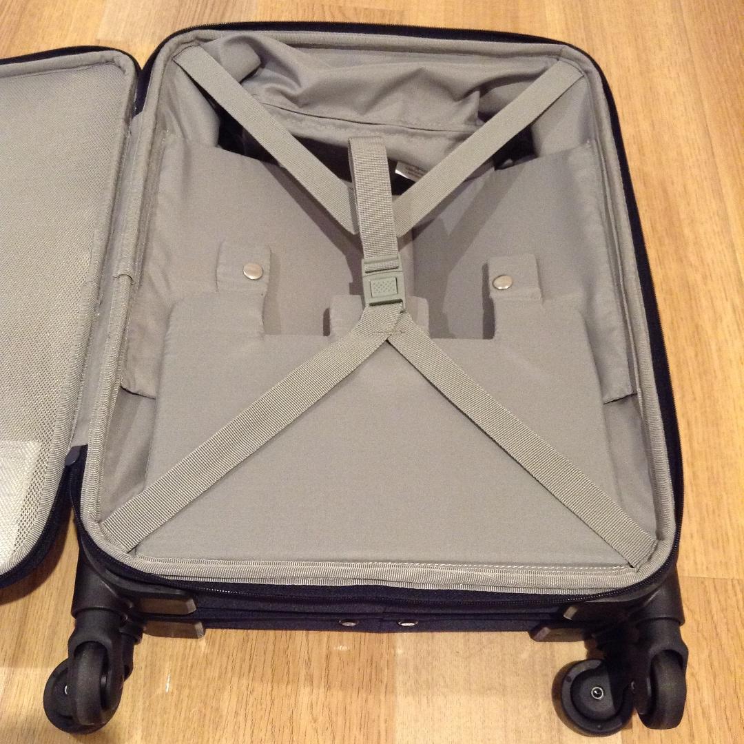 高崎モントレー】半分の厚みで収納できるソフトキャリーケース