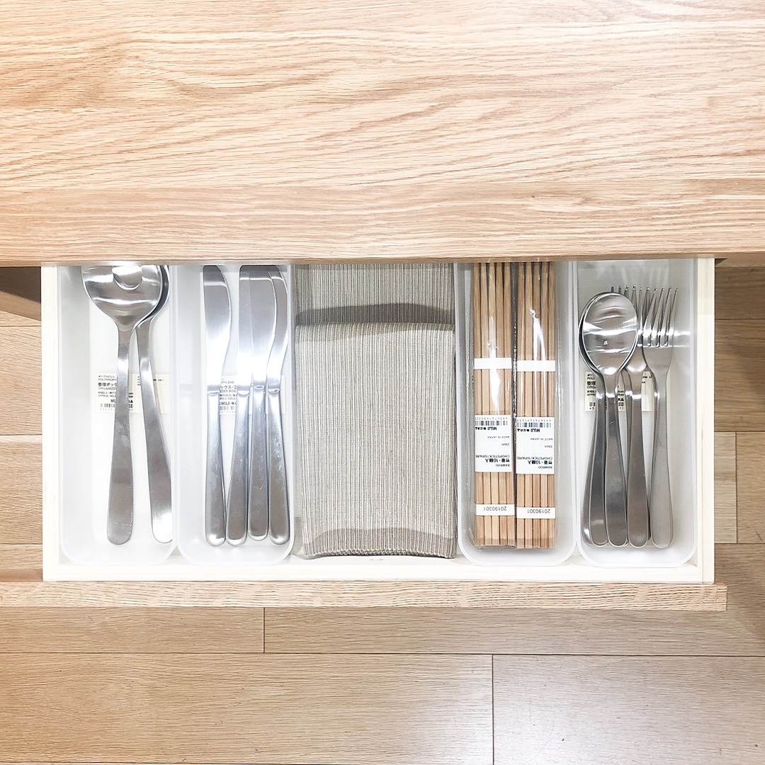 美品　MUJI 無印良品　オーク無垢材　ダイニングテーブル　引出し付 無印良品 / muji オーク無垢材 ダイニングセット テーブル