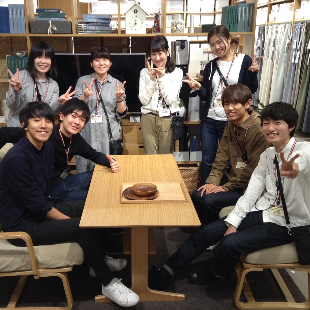 無印良品ららテラス武蔵小杉スタッフ集合写真