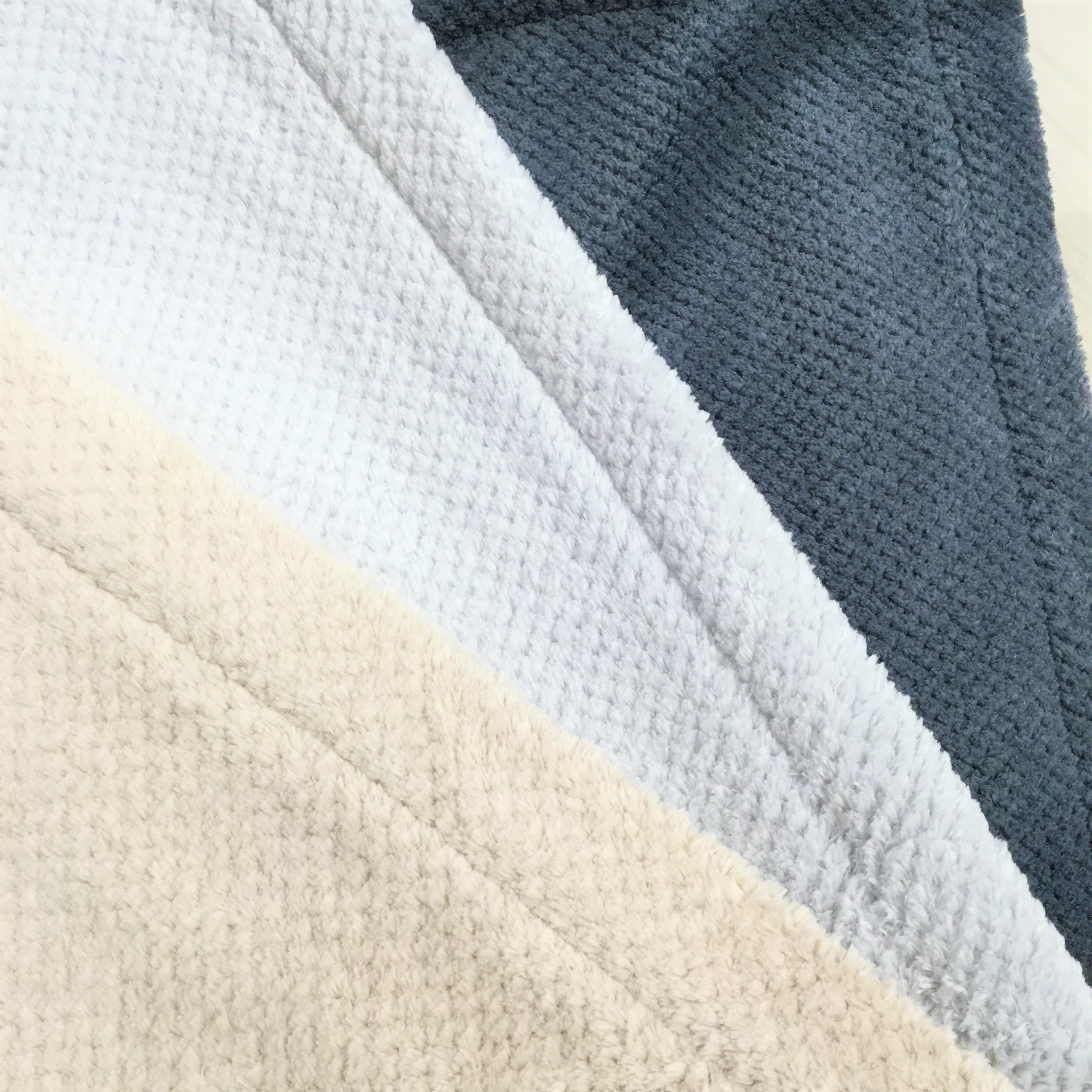 高松】「冬の寝具 毛布」｜ 無印良品